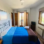 ゲストハウス Hostal La Alberca 3*