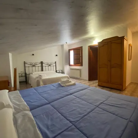 Hostal La Alberca ラ・アルベルカ