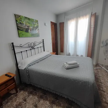 ゲストハウス Hostal La Alberca 3*